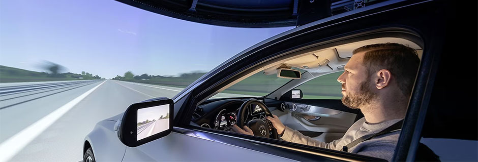 Image: New Mercedes-Benz Performance and Tech Features in 2024